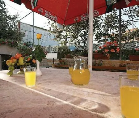 Apartman Lovre Апартаменты *