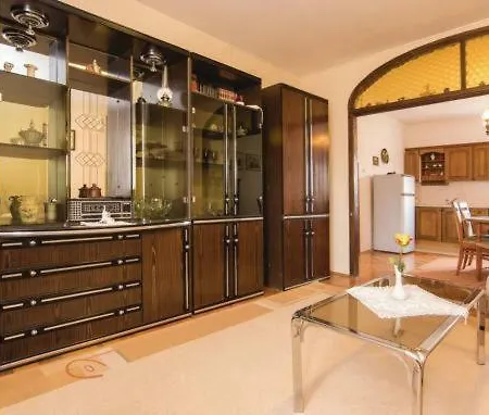 Apartman Lovre